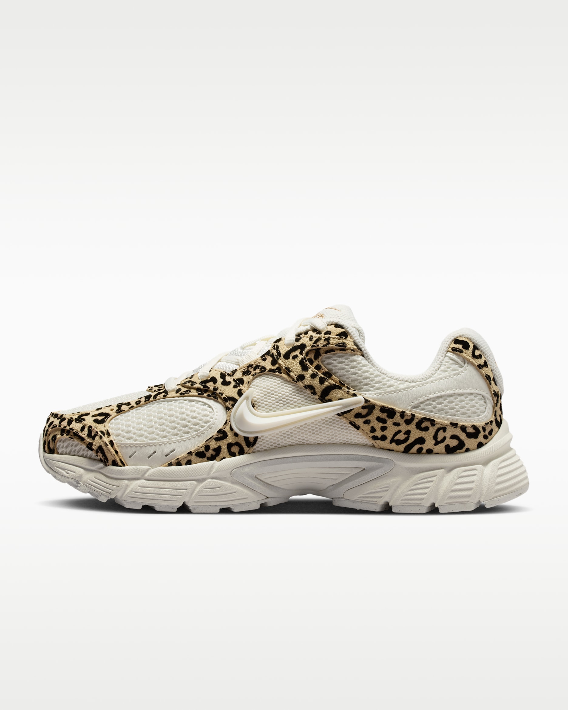 Nike V5 RNR Suede Women's Shoes. Nike.com